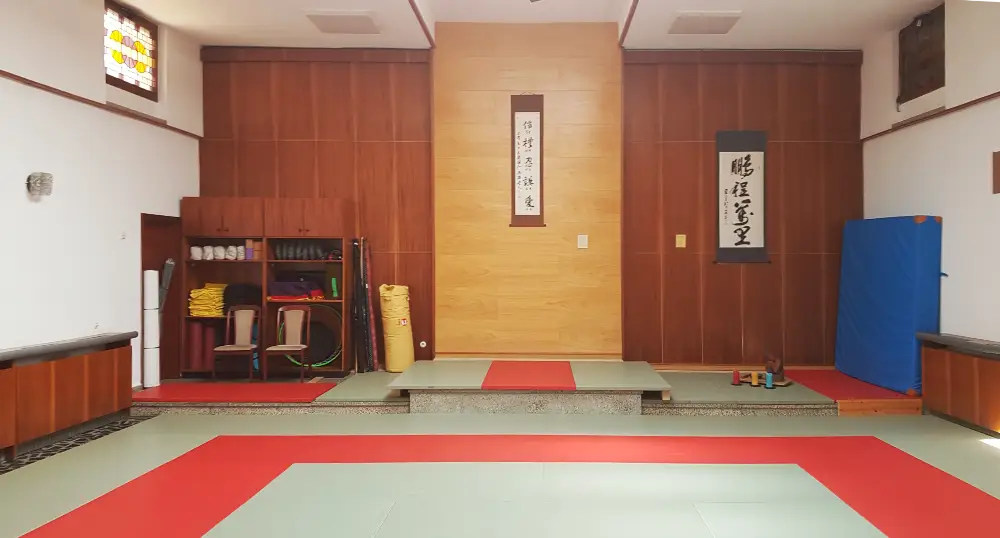 Dojang, von hinten nach vorne geschaut